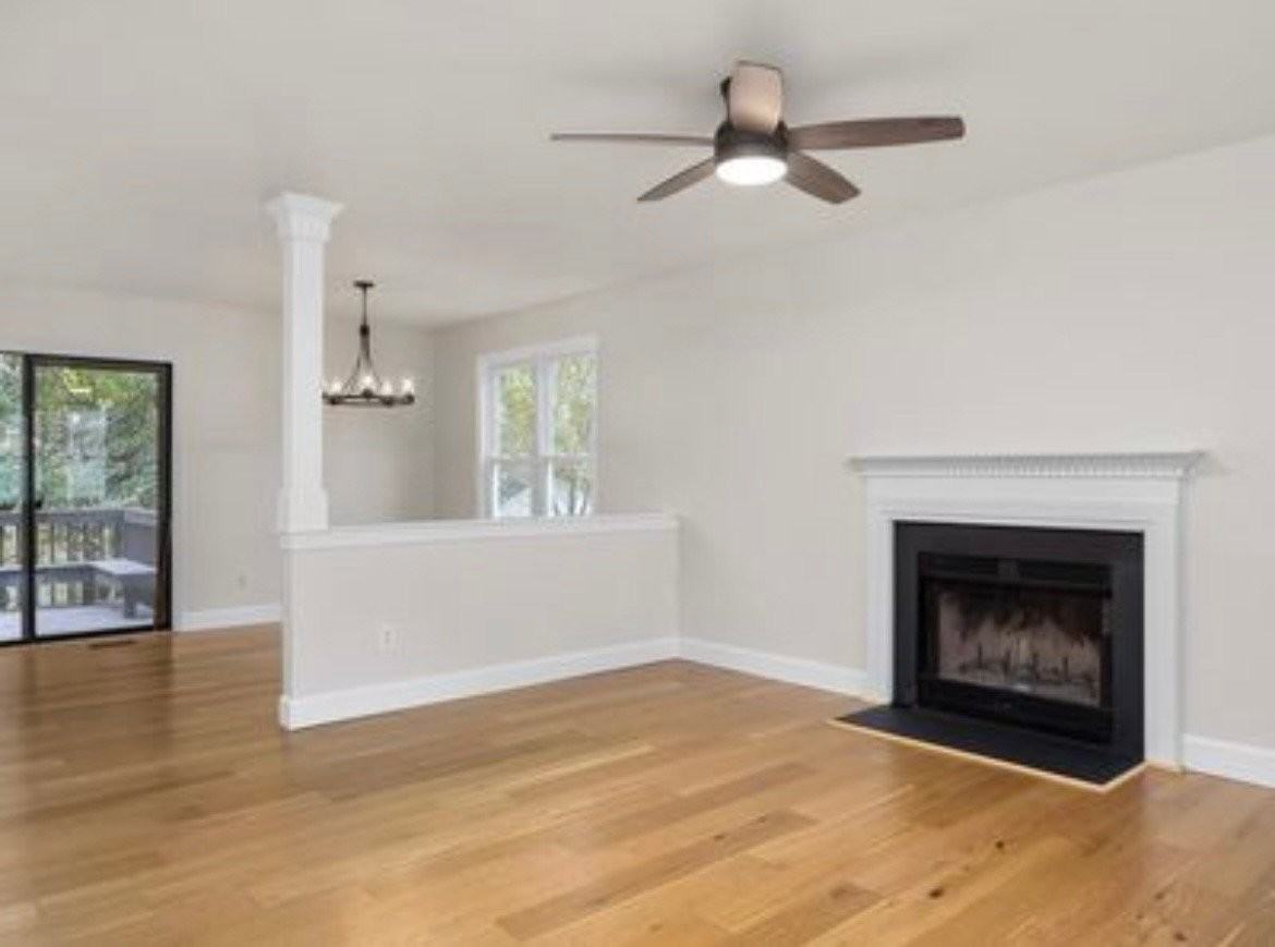 2112 Leadenhall Way - Photo 4 of 20