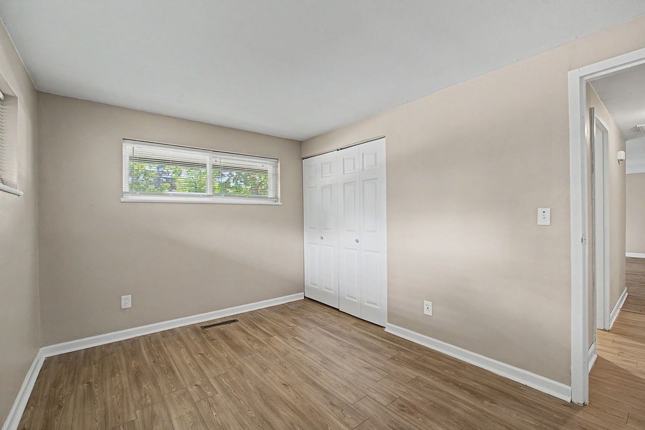 4606 Winchester Dr - Photo 4 of 8