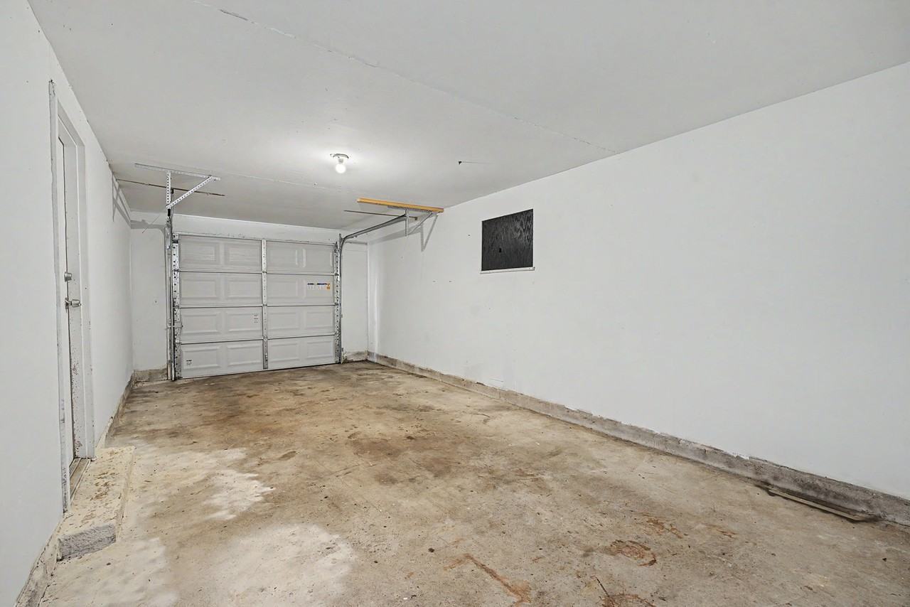 4606 Winchester Dr - Photo 6 of 8