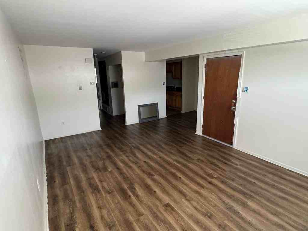 9440 Woodbridge Rd #B - Photo 2 of 6