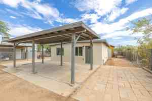 featured image of 207 E Valeska Rd