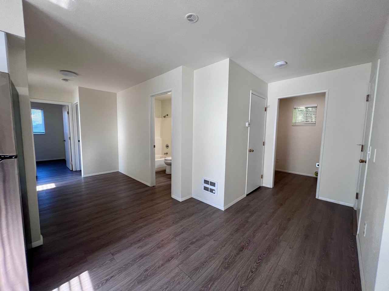 1322 Chestnut St - Photo 6 of 12