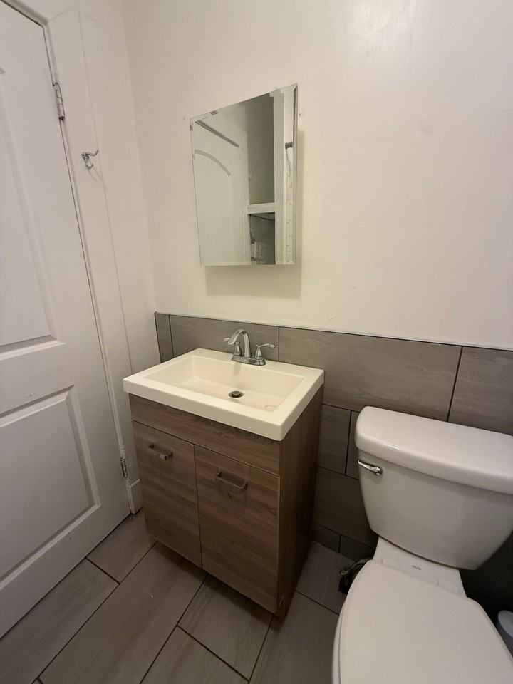 216 W Fayette Ave - Photo 7 of 14