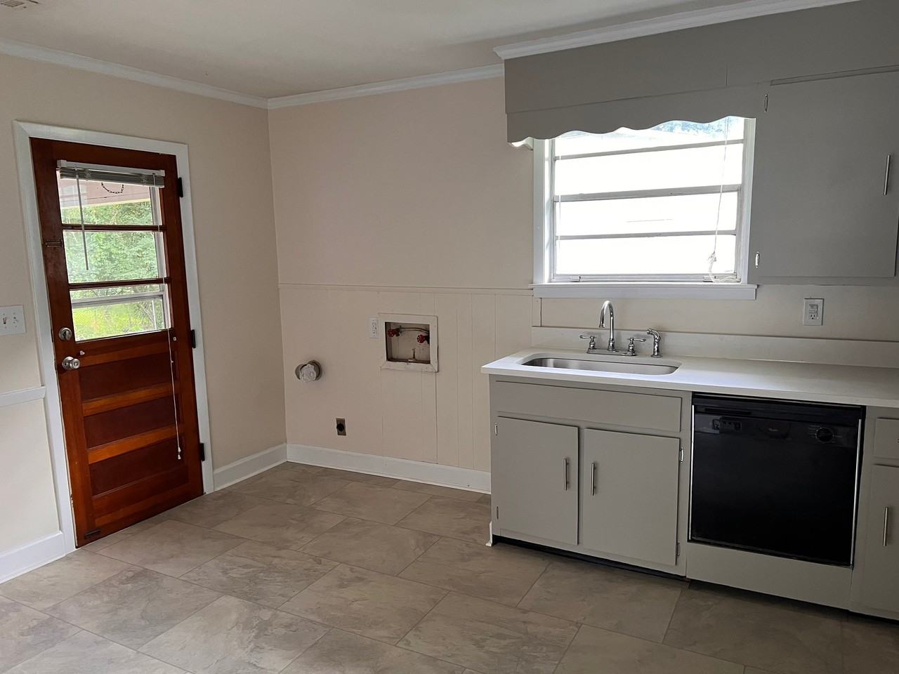 1002 Ogrady Dr #2 - Photo 5 of 13