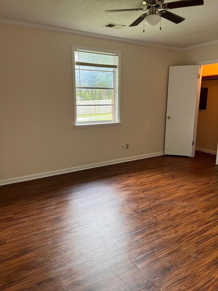 1002 Ogrady Dr #2 - Photo 7 of 13