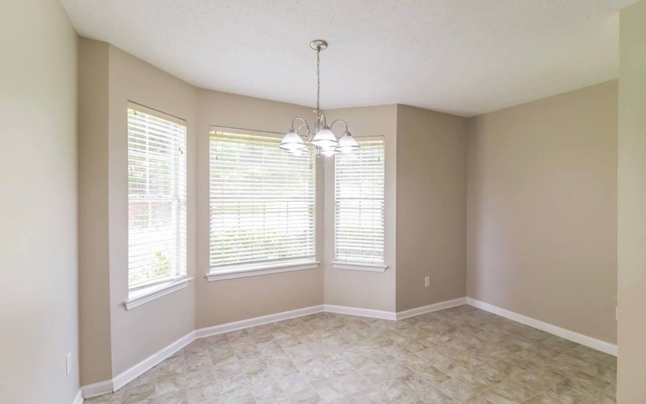 6849 Fireside Ln - Photo 5 of 15