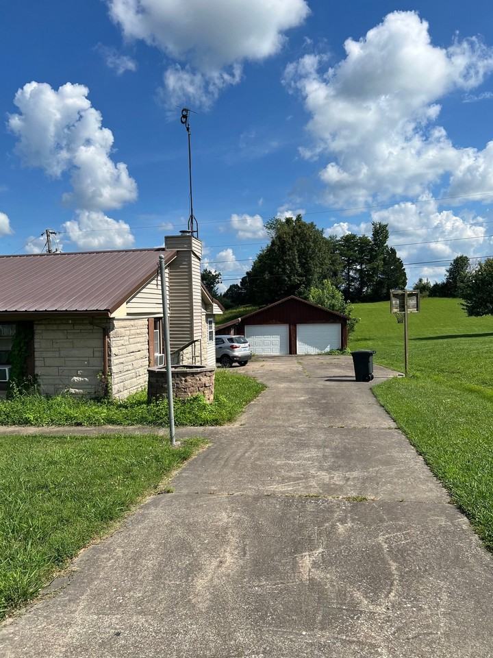 2625 Beaver Dam Rd - Photo 2 of 11