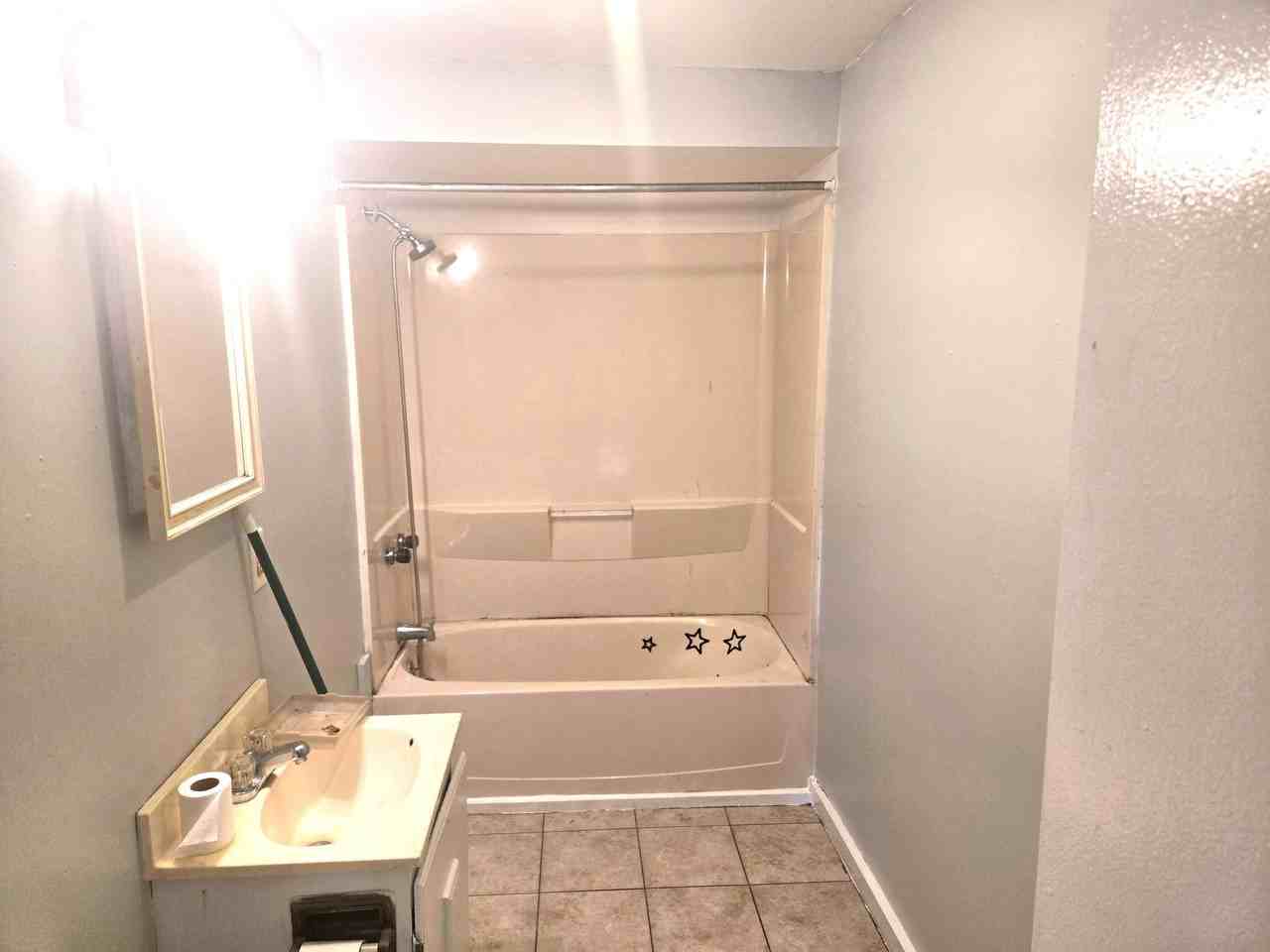 1838 Mercer Rd #1 - Photo 5 of 6
