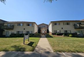 featured image of 820 Edgebrook Dr