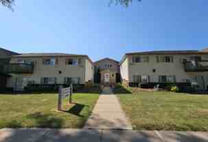 820 Edgebrook Dr - Photo 1 of 1