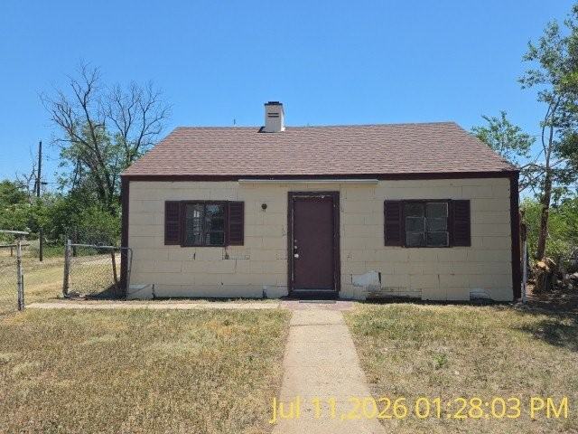 325 Miami St - Photo 3 of 8