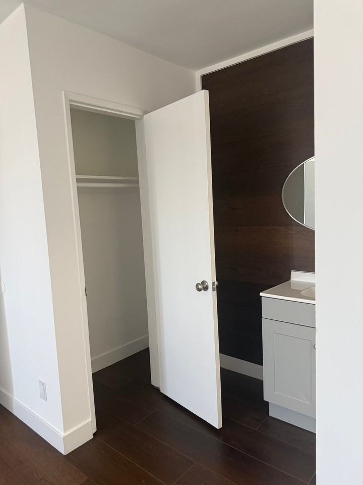 1551 S Sherbourne Dr #303 - Photo 4 of 16