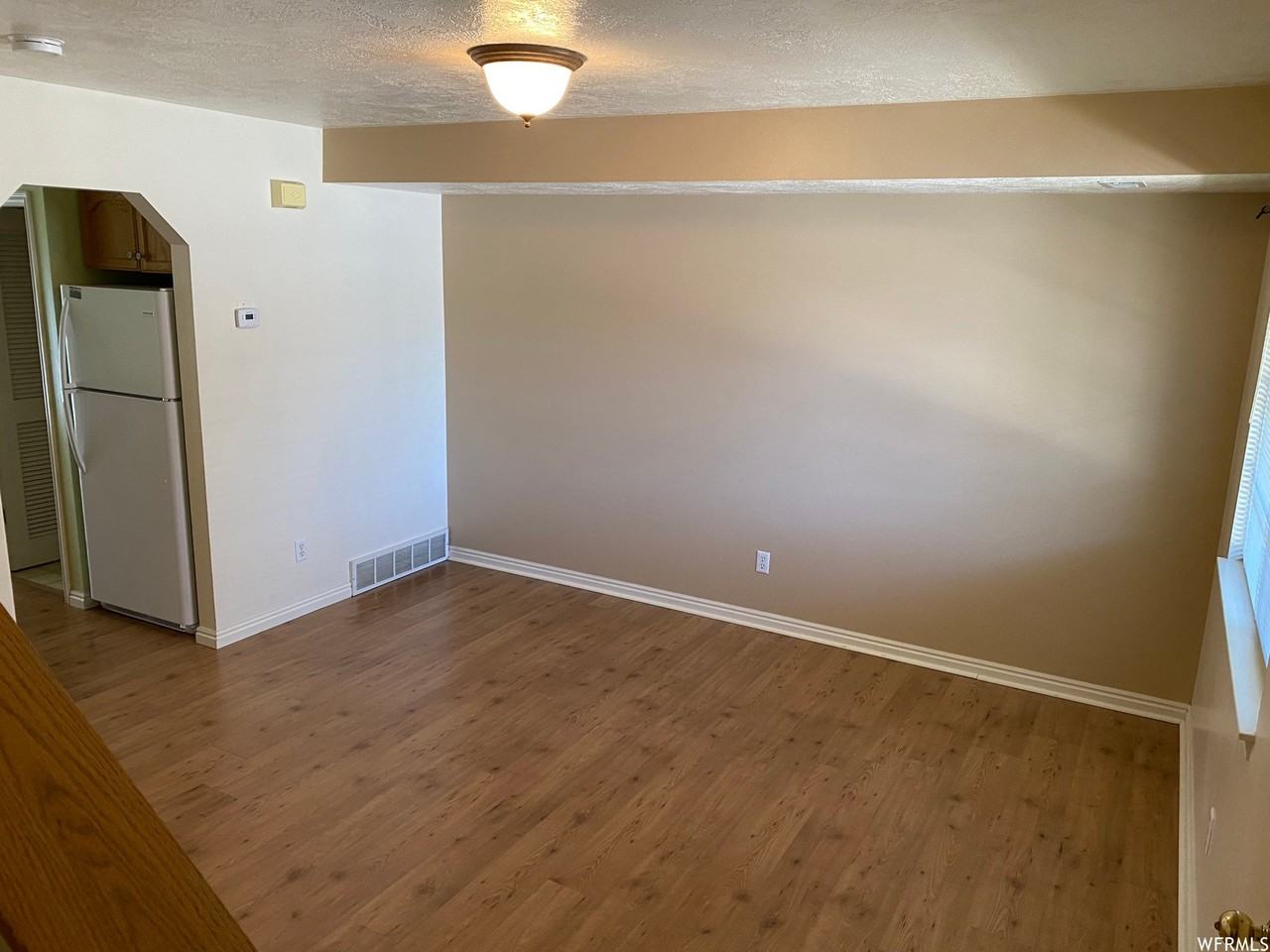 1648 S Talon Dr - Photo 3 of 15