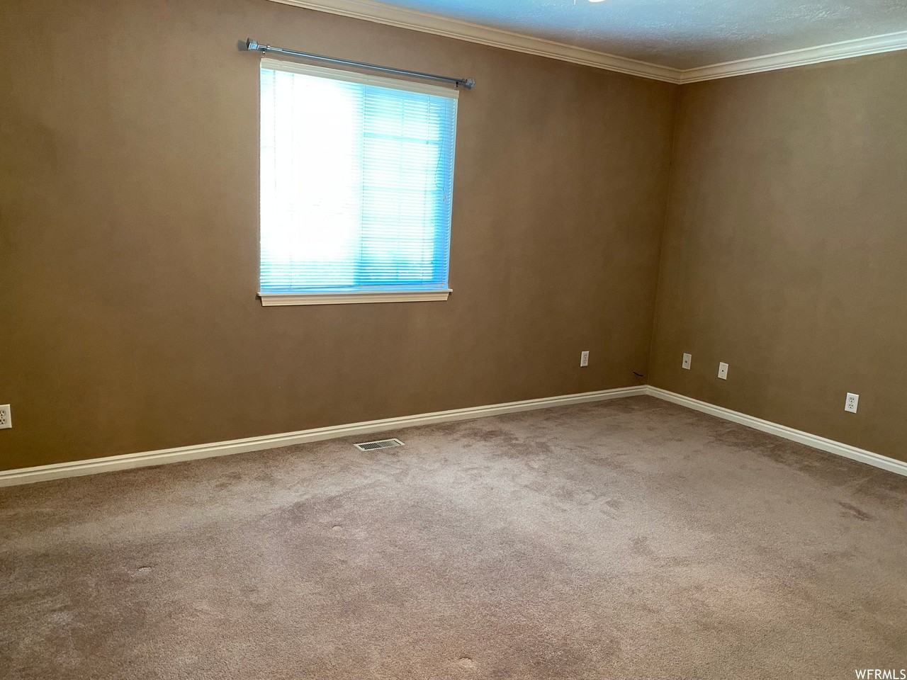 1648 S Talon Dr - Photo 7 of 15