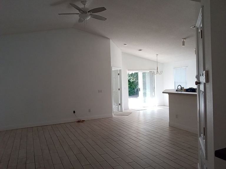 370 Mizzen Ln #1 - Photo 4 of 10