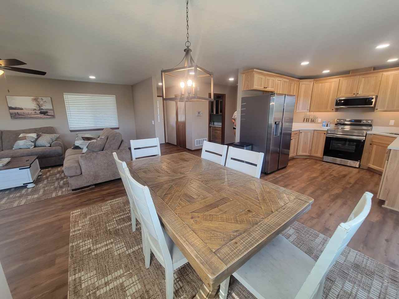 275 Nw 6th St #1 - Photo 7 of 15