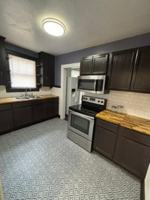 featured image of 3359 Dowling St