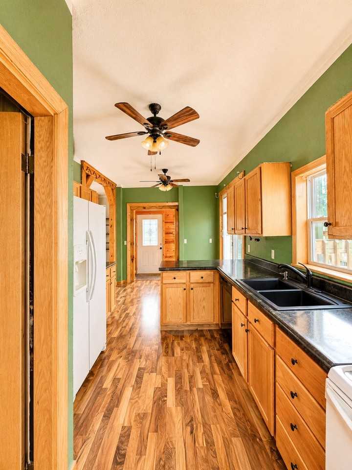 610 N Center St #610 - Photo 5 of 21