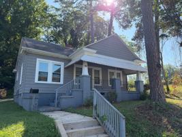 featured image of 201 E 11th St