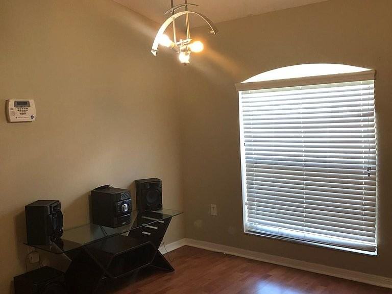 1368 Laurel Glen Dr - Photo 4 of 12