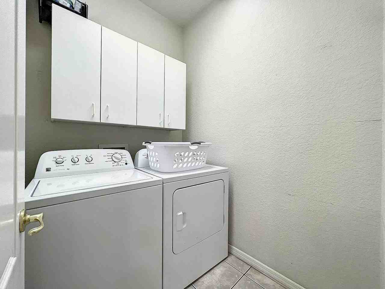 1368 Laurel Glen Dr - Photo 7 of 12