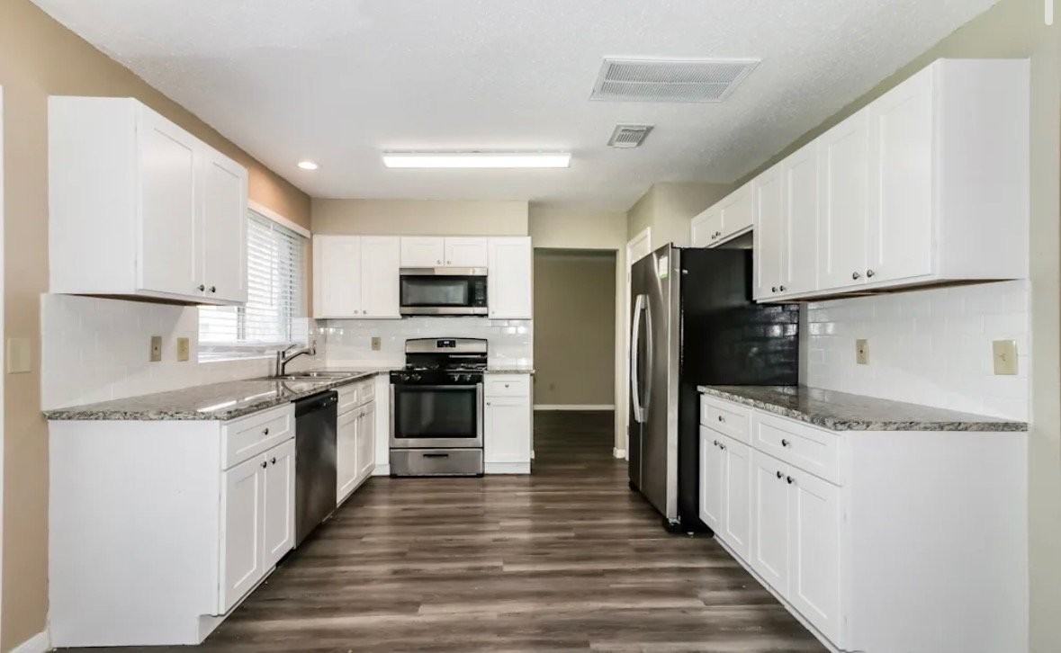 16126 Majestic Glen Ln #1 - Photo 4 of 7
