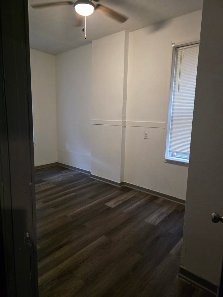 3711 Minnesota Ave - Photo 3 of 8