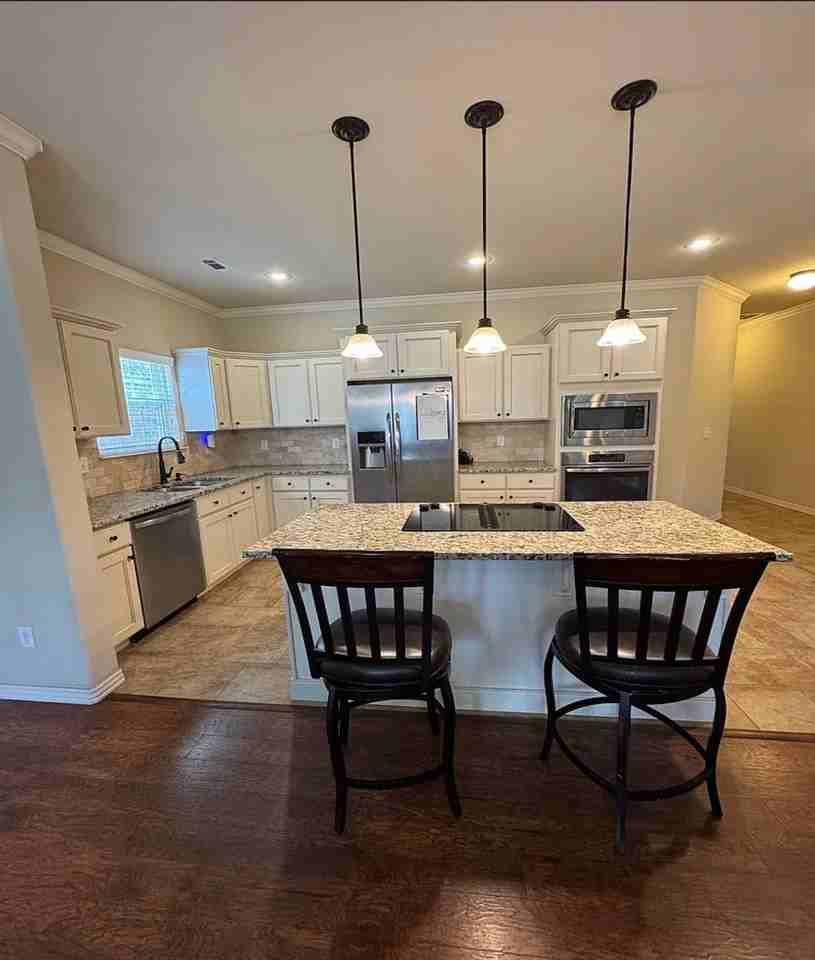 4157 W Bradstreet Ln - Photo 2 of 16