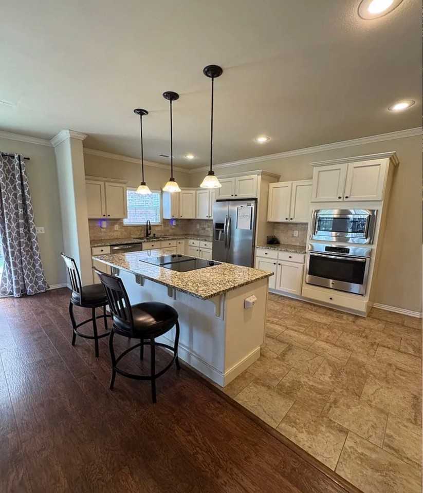 4157 W Bradstreet Ln - Photo 4 of 16