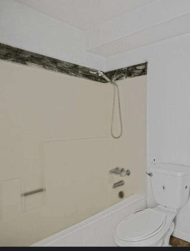 3401 N Figueroa St #13 - Photo 4 of 4