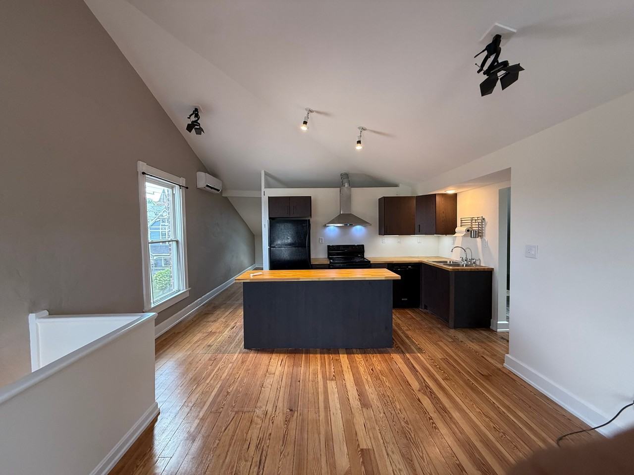 401 Fairfield Ave #4 - Photo 2 of 14