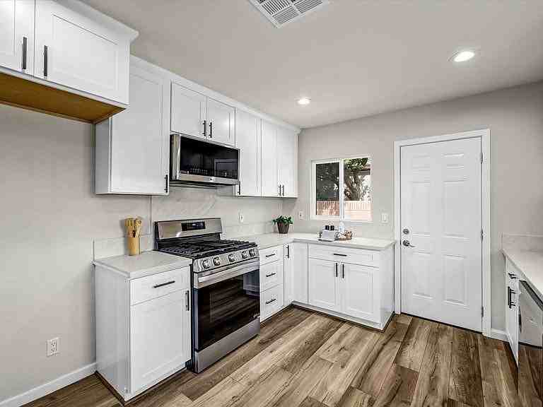 14431 Harvest Ave - Photo 5 of 14