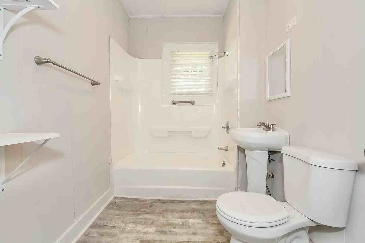 301 E Guilford St #1 - Photo 6 of 12