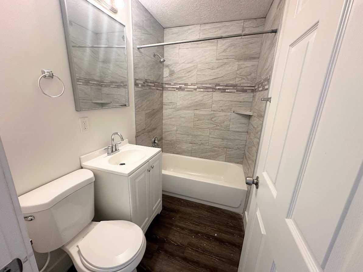 435 Sw #A - Photo 6 of 24