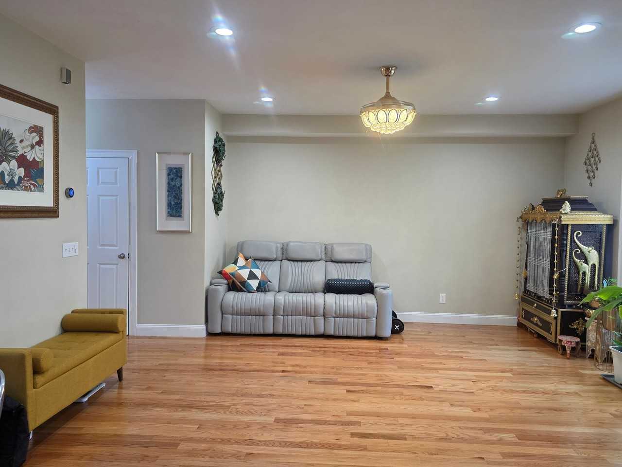 304 Hunting Hill Dr - Photo 5 of 35