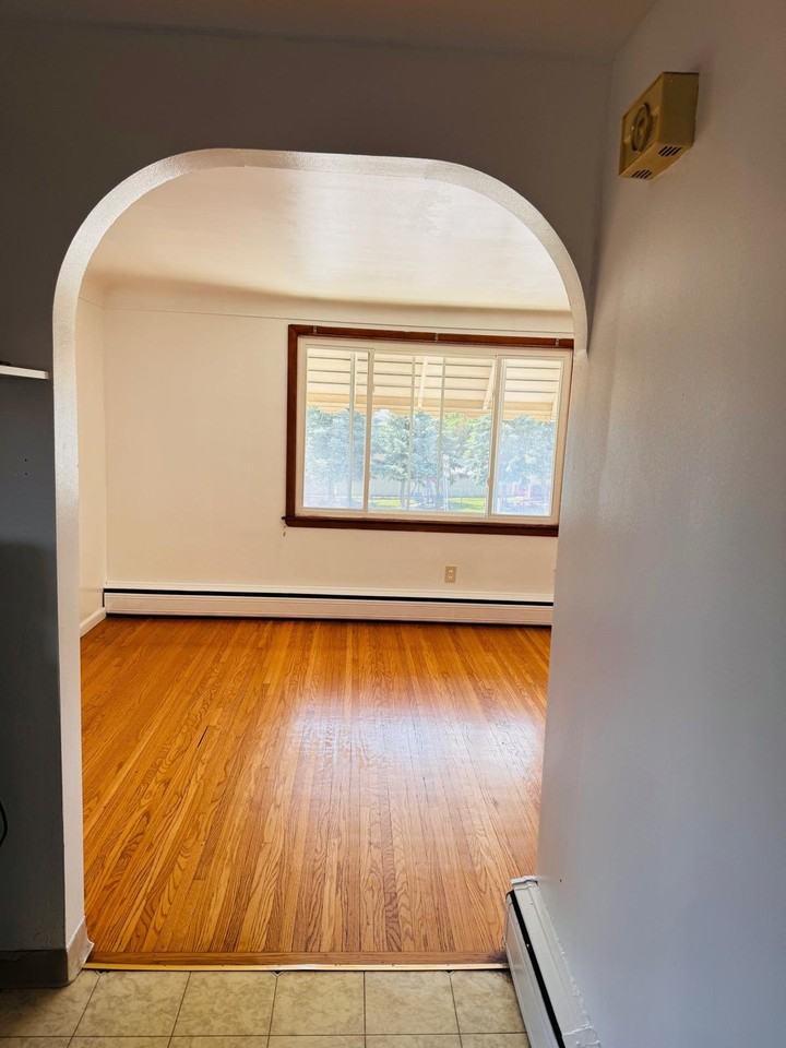 3374 Genesee St #2 - Photo 3 of 11