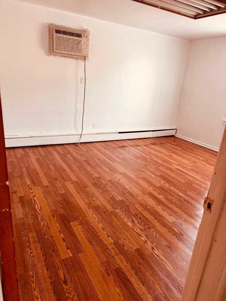 3374 Genesee St #2 - Photo 6 of 11