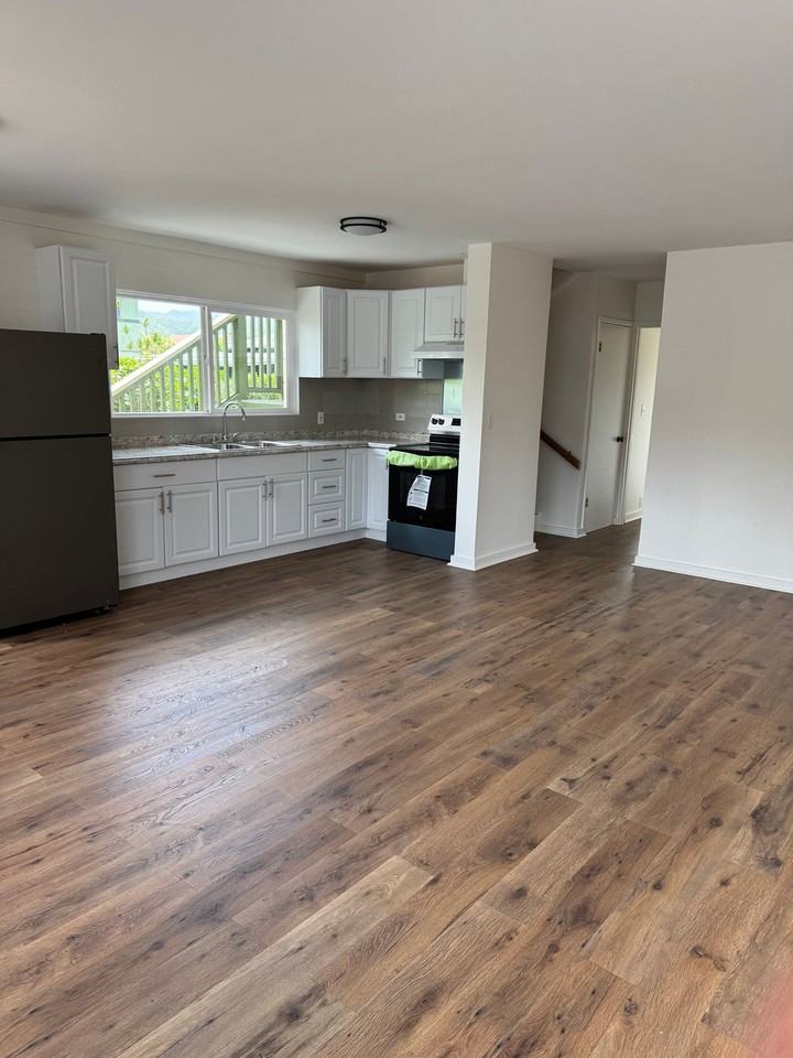 512 Kipuka Pl #A - Photo 3 of 17