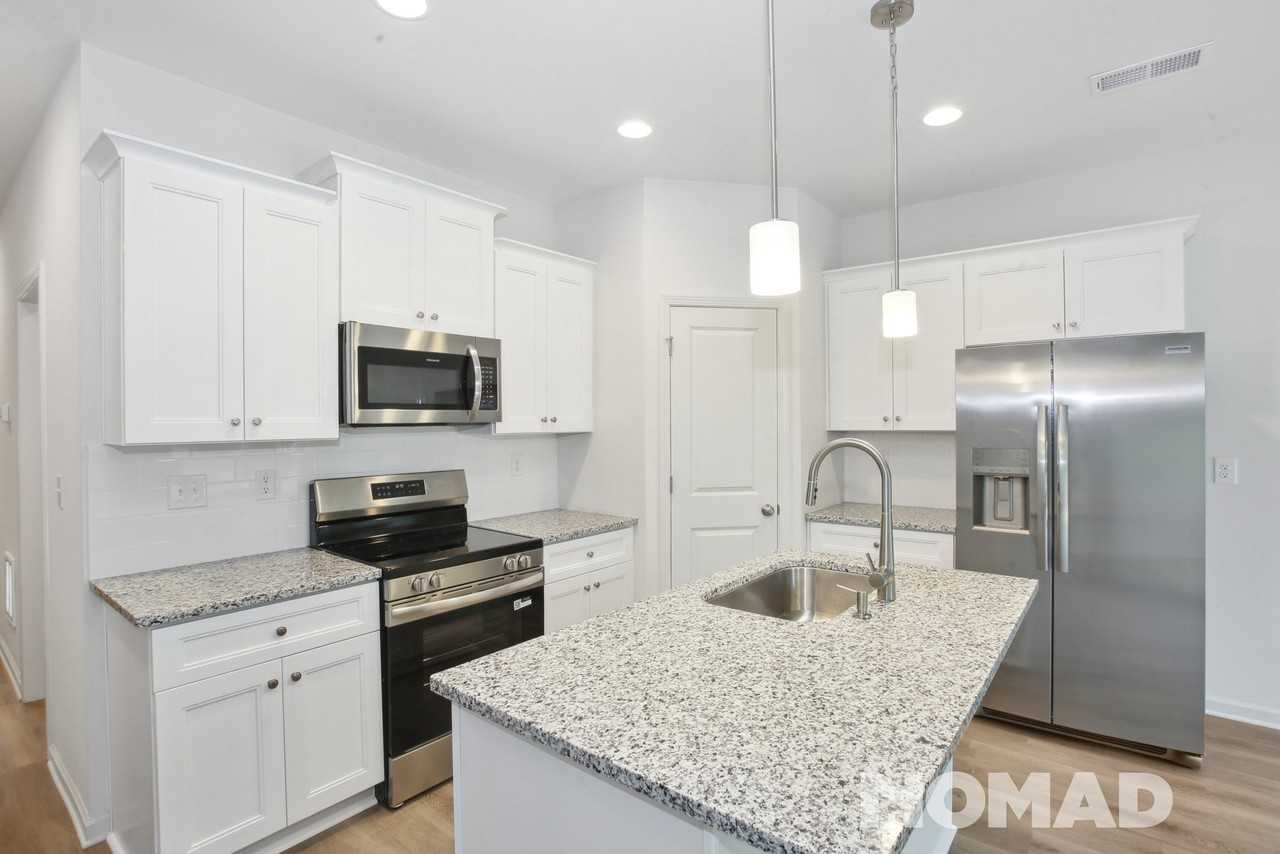 2117 Gemway Dr - Photo 7 of 17