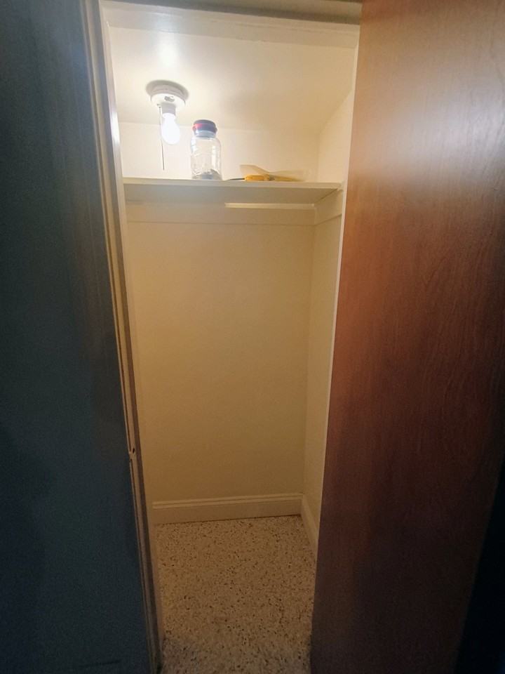 5260 W Foster Ave - Photo 6 of 12