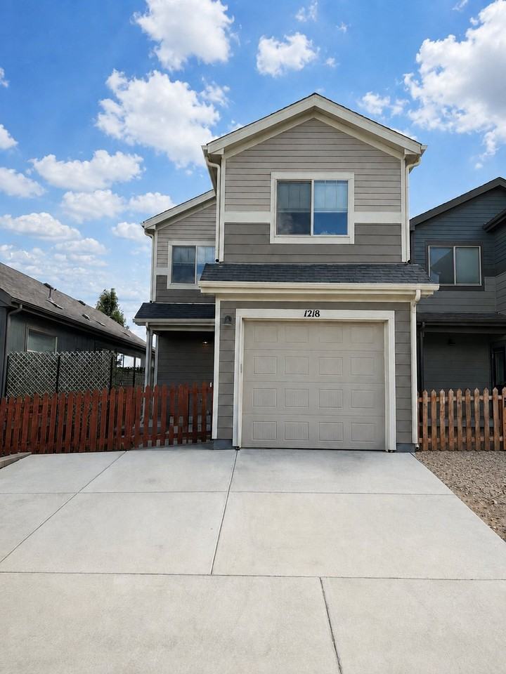 1218 Hummingbird Cir - Photo 5 of 11