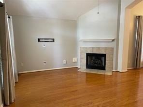10523 N Newpark Dr - Photo 5 of 9