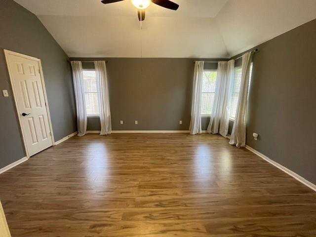 10523 N Newpark Dr - Photo 7 of 9