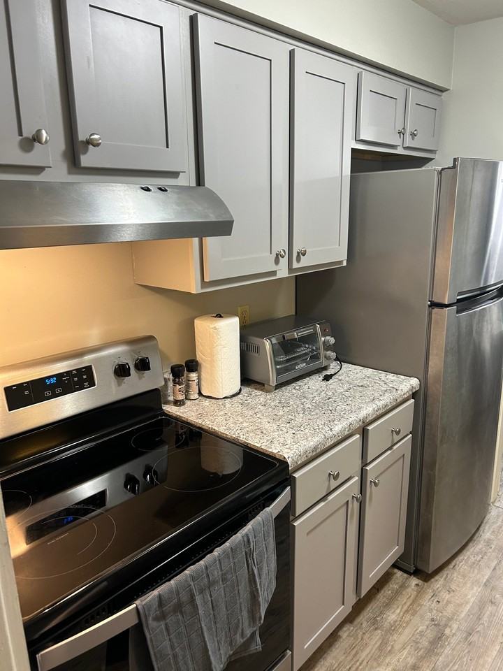 4026 N Illinois Ave #2 - Photo 6 of 10