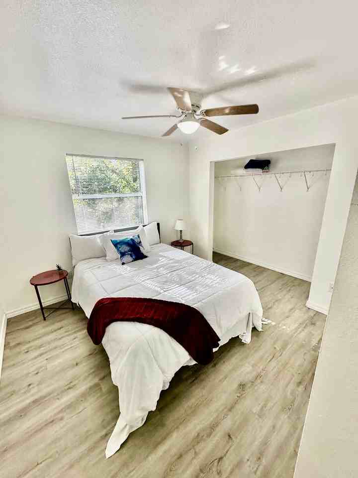 602 Twin Oaks - Photo 5 of 8