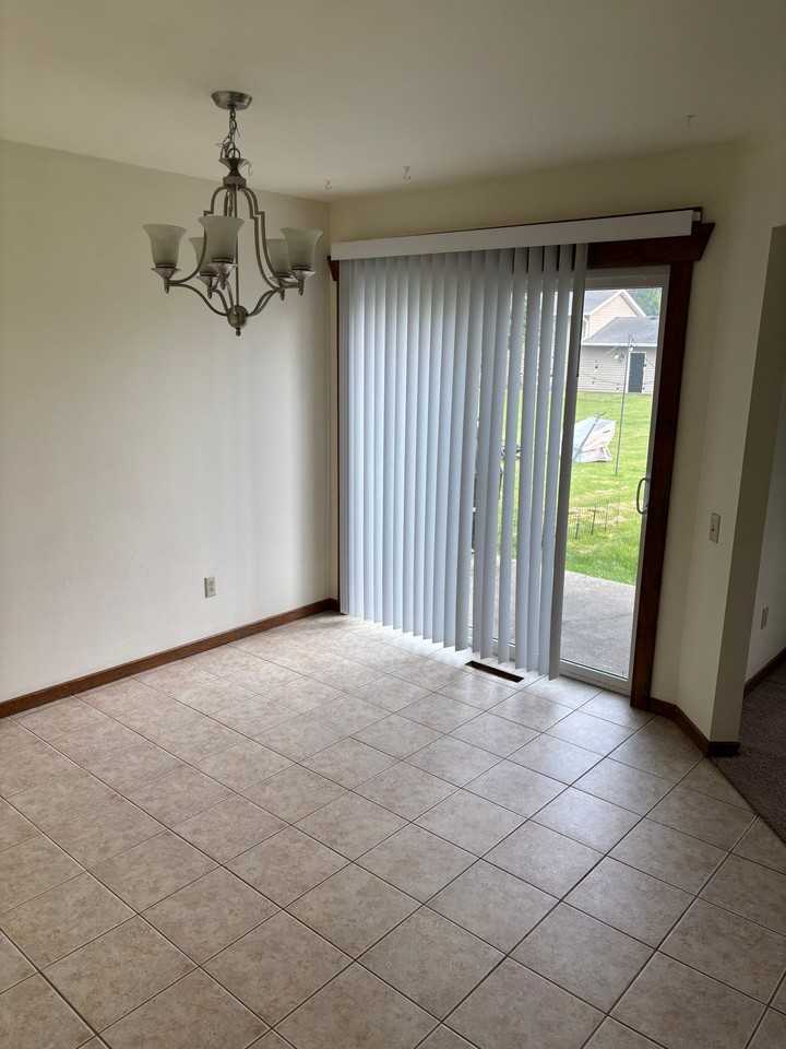 308 Lexington Dr #308 - Photo 2 of 12