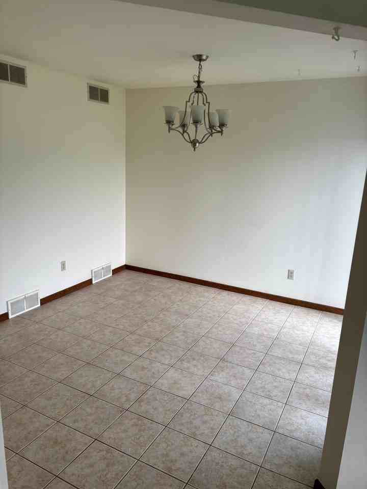 308 Lexington Dr #308 - Photo 3 of 12