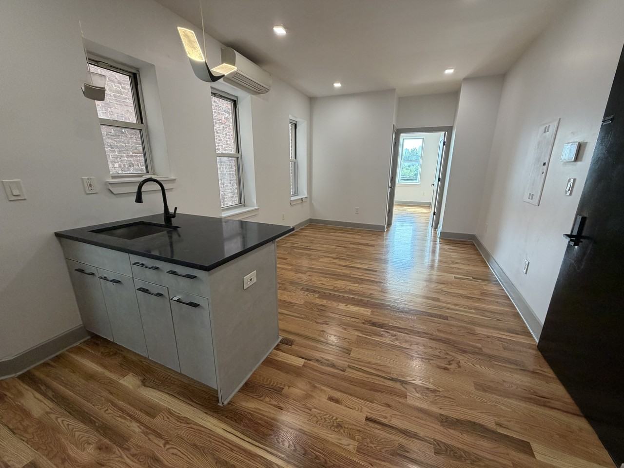 181 Baldwin Ave #2R - Photo 3 of 11