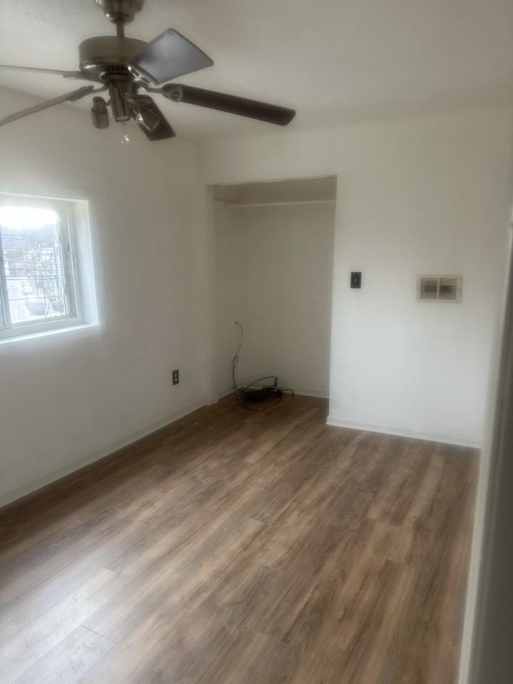 1901 Mount Troy Rd #1 - Photo 4 of 8