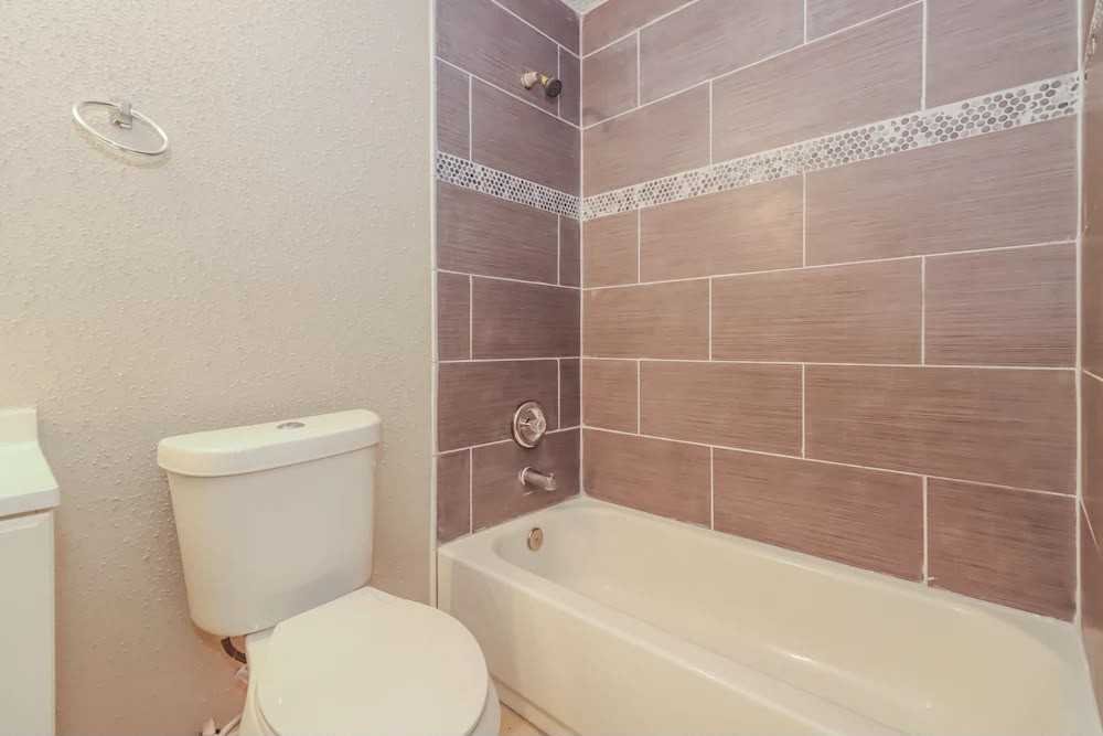 7035 Tullis Dr #NA - Photo 2 of 5
